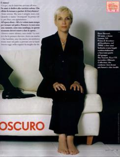 Annie Lennox feet photo 7
