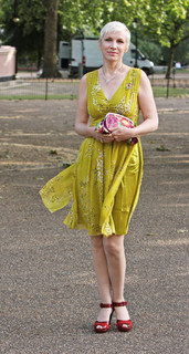 Annie Lennox feet photo 4