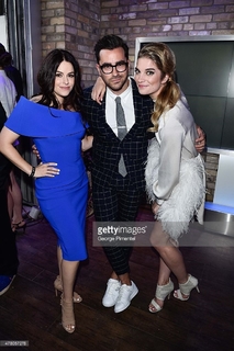 Annie Murphy feet photo thumbnail