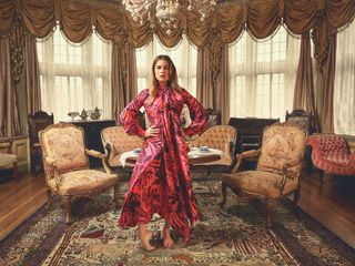 Annie Murphy feet photo thumbnail