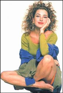 Annie Potts feet photo thumbnail