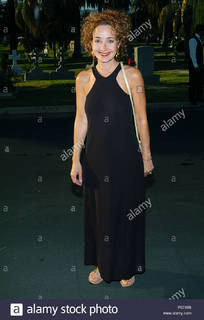 Annie Potts feet photo thumbnail