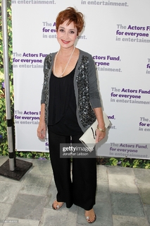 Annie Potts feet photo thumbnail