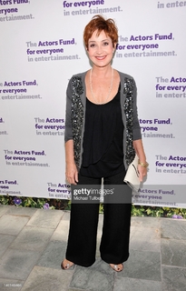 Annie Potts feet photo thumbnail