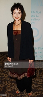 Annie Potts feet photo thumbnail