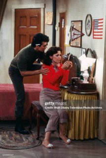 Annie Potts feet photo thumbnail