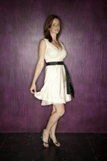 Annie Wersching feet photo thumbnail