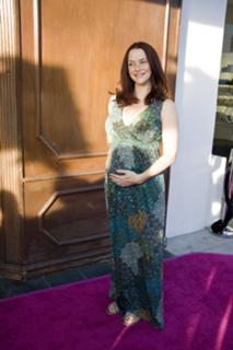 Annie Wersching feet photo thumbnail