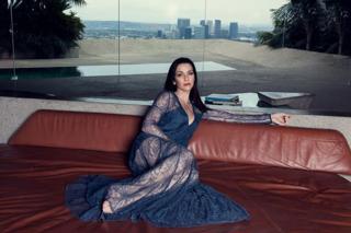 Annie Wersching feet photo thumbnail