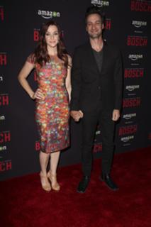 Annie Wersching feet photo thumbnail