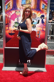 Annie Wersching feet photo thumbnail