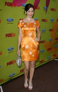 Annie Wersching feet photo thumbnail