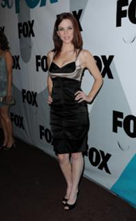 Annie Wersching feet photo thumbnail