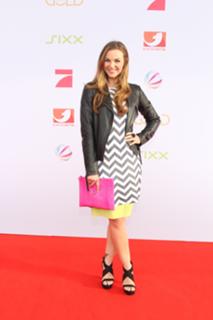Annika Kipp feet photo thumbnail
