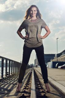 Annika Kipp feet photo thumbnail