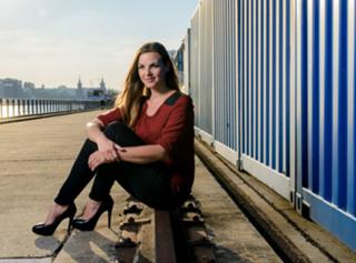 Annika Kipp feet photo thumbnail