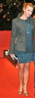 Annika Kipp feet photo thumbnail