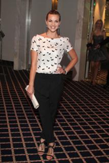 Annika Kipp feet photo thumbnail
