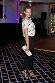 Annika Kipp feet photo thumbnail