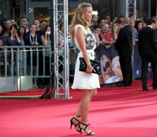 Annika Kipp feet photo thumbnail