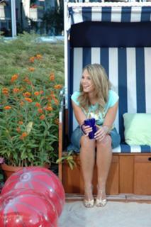 Annika Kipp feet photo thumbnail