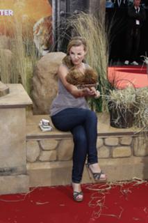 Annika Kipp feet photo thumbnail