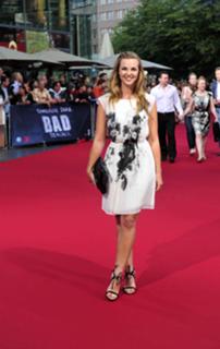 Annika Kipp feet photo thumbnail