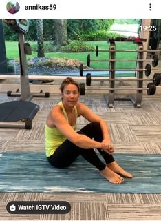 Annika Sörenstam feet photo 8