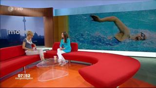 Annika Zimmermann feet photo 3
