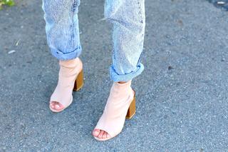 Anniken Englund Jørgesen feet photo 7