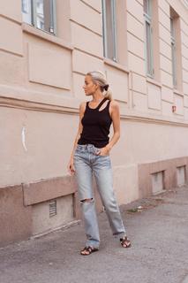 Anniken Englund Jørgesen feet photo 9