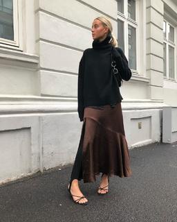 Anniken Englund Jørgesen feet photo 1