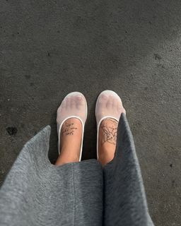 Anniken Englund Jørgesen feet photo 11