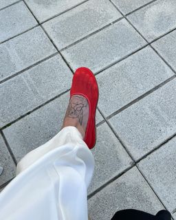 Anniken Englund Jørgesen feet photo 10