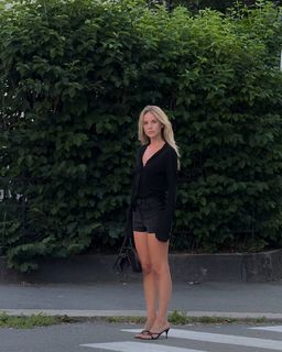 Anniken Englund Jørgesen feet photo 8