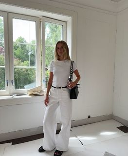 Anniken Englund Jørgesen feet photo 9