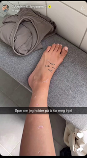 Anniken Englund Jørgesen feet photo 4