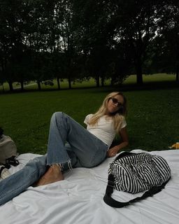 Anniken Englund Jørgesen feet photo 10