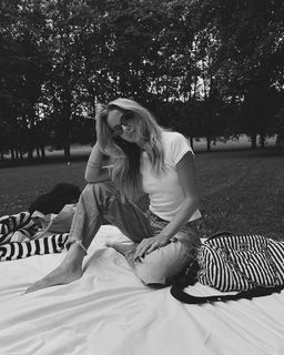 Anniken Englund Jørgesen feet photo 9