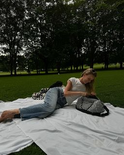Anniken Englund Jørgesen feet photo 8