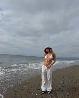 Anniken Englund Jørgesen feet photo 17