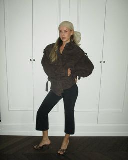 Anniken Englund Jørgesen feet photo 4