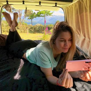 Anouk Hoogendijk feet photo 5