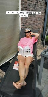 Anouk Hoogendijk feet photo 5