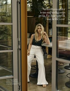 Anouk Hoogendijk feet photo 1