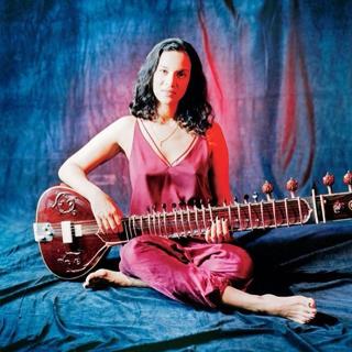 Anoushka Shankar feet photo 19