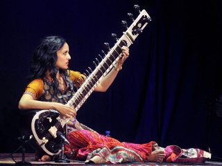 Anoushka Shankar feet photo 16