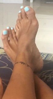 Anoushka Shankar feet photo 11