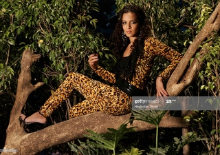 Anoushka Shankar feet photo 20