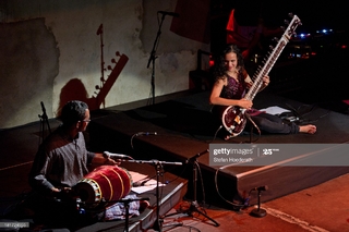 Anoushka Shankar feet photo 17